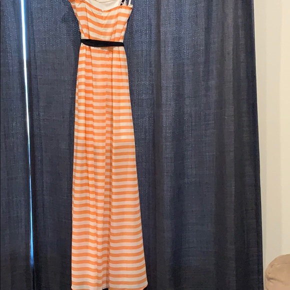 Gorgous Dress! - Picture 5 of 5